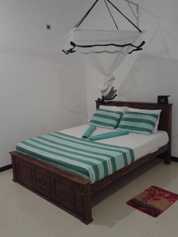 Sunset Surfing Beach Resort Matara Bagian luar foto